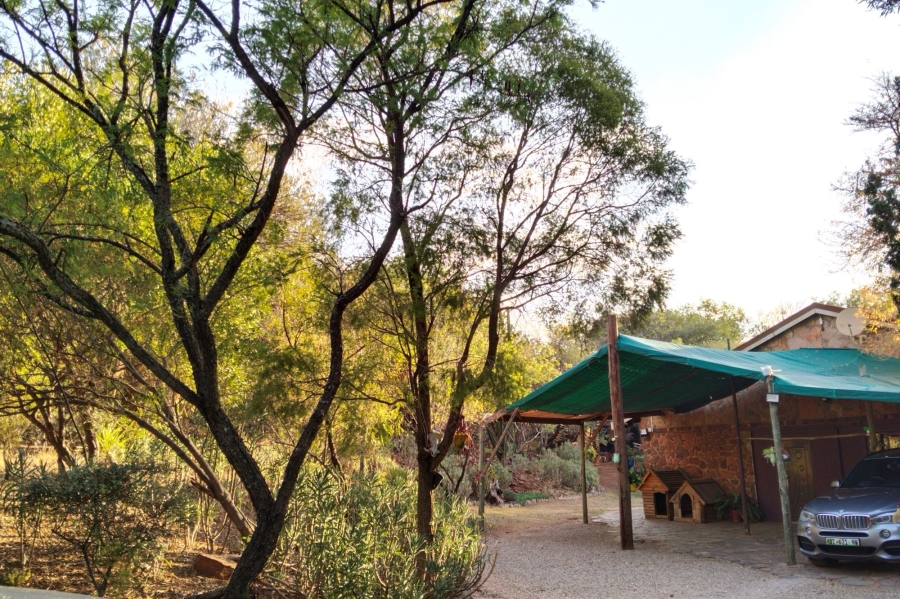 4 Bedroom Property for Sale in Broederstroom North West